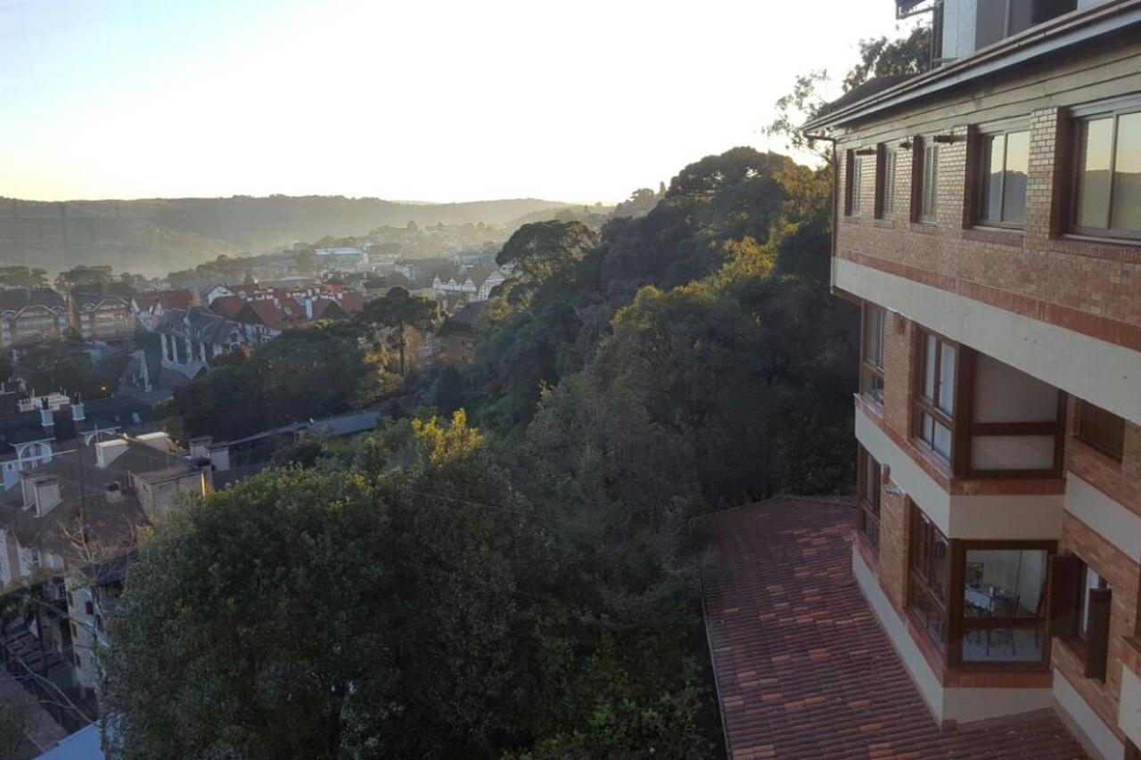 Belo Apartamento E Completo No Centro Com Vista Gramado Ngoại thất bức ảnh