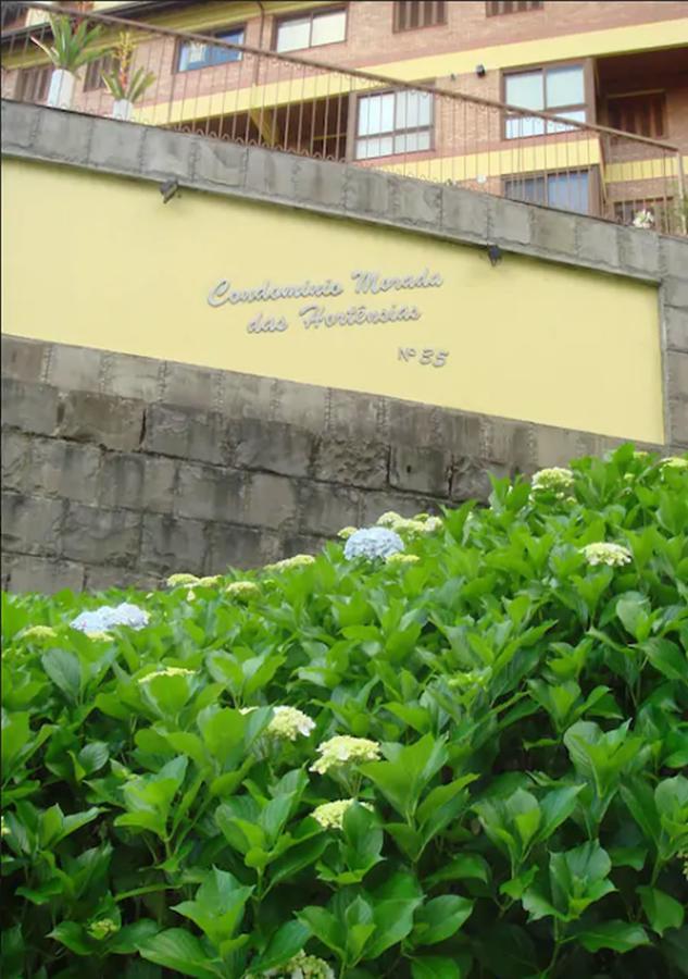 Belo Apartamento E Completo No Centro Com Vista Gramado Ngoại thất bức ảnh